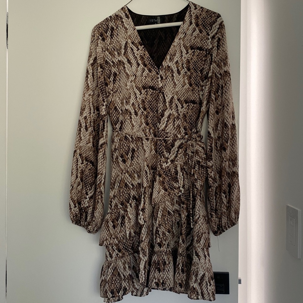 1 state wrap dress with ruffle size 2